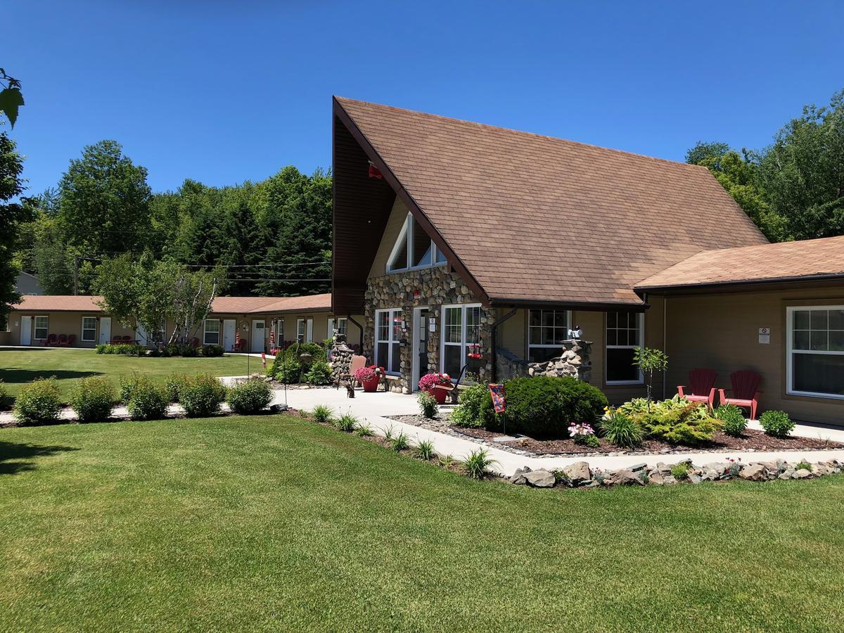 Motel La Source Coaticook Exterior foto