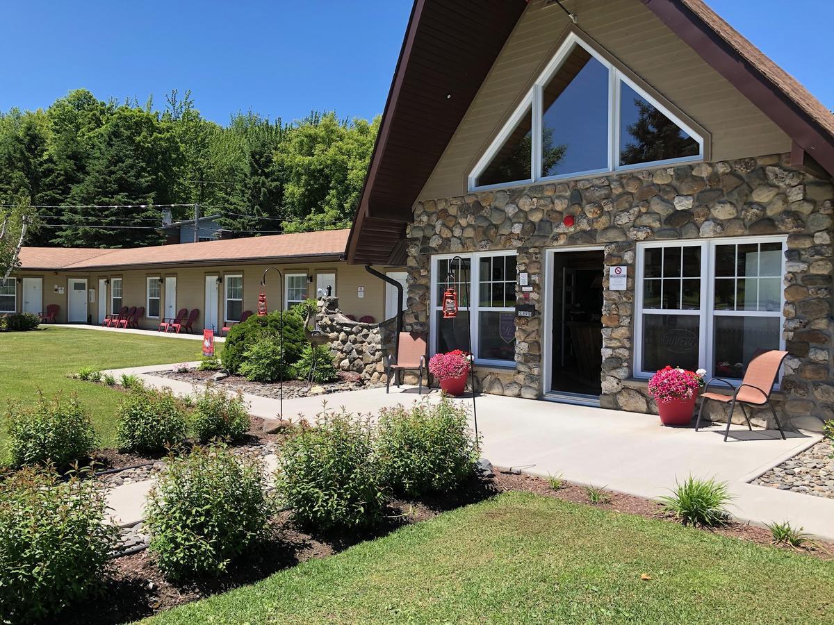 Motel La Source Coaticook Exterior foto
